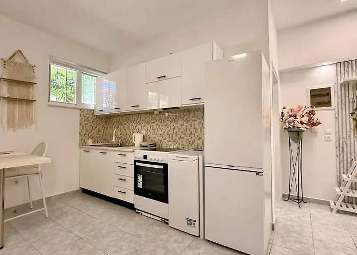 Andrianna's Garden Apartamento